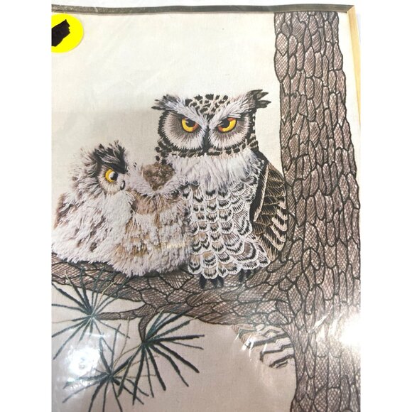 Columbia-Minerva Crewel Picture Kit Erica Wilson Owl Family 20" x 24" Craft Proj - Picture 1 of 4